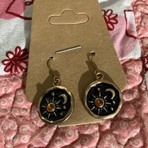 Chic Gold and Black Sun Motif Earrings